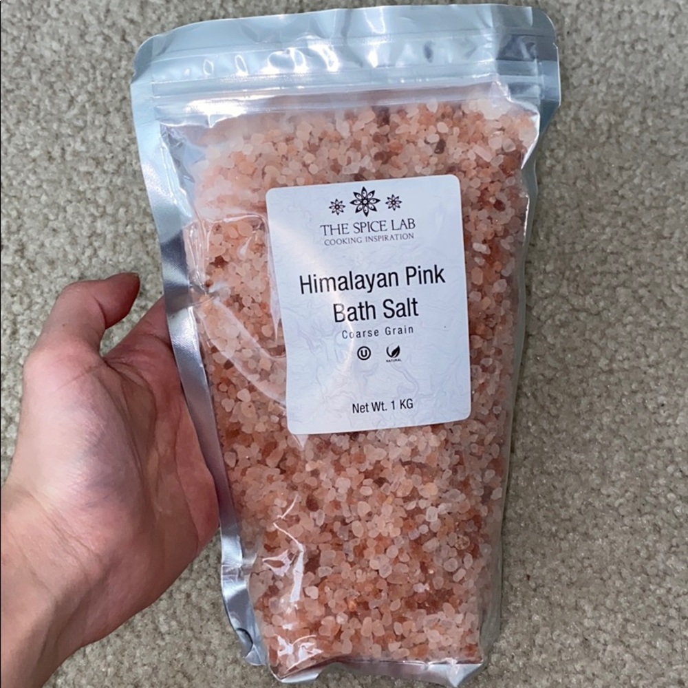 Himalayan pink bath salt